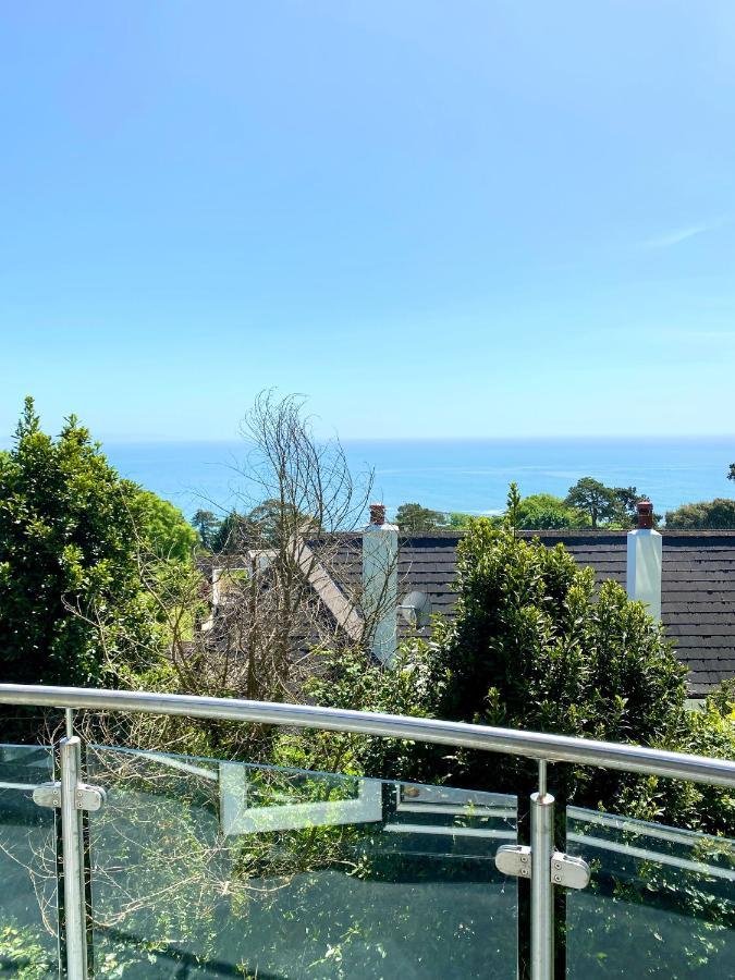 One Of The Best Properties In Lyme! Breathtaking Views Across The Whole Bay. 3 Stories With 2 Tier Veranda Around The Property. Sleeps 6 Lyme Regis Eksteriør bilde